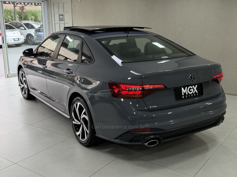 JETTA 2.0 16V TSI GLI 350 GASOLINA 4P AUTOMÁTICO - 2024 - PORTO ALEGRE