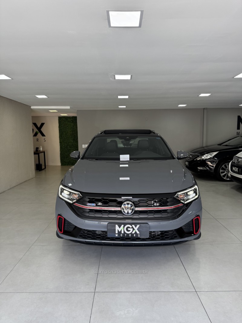 JETTA 2.0 16V TSI GLI 350 GASOLINA 4P AUTOMÁTICO - 2024 - PORTO ALEGRE