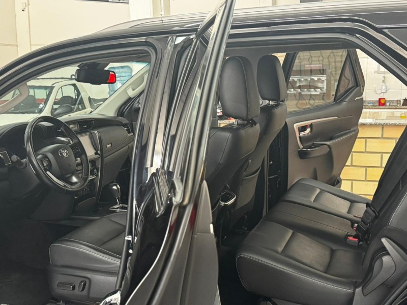 HILUX SW4 2.8 SRX 4X4 16V TURBO INTERCOOLER DIESEL 4P AUTOMÁTICO - 2021 - CAXIAS DO SUL