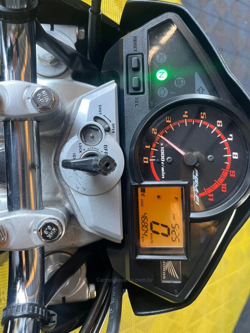 CB 300R ABS - 2015 - CAXIAS DO SUL