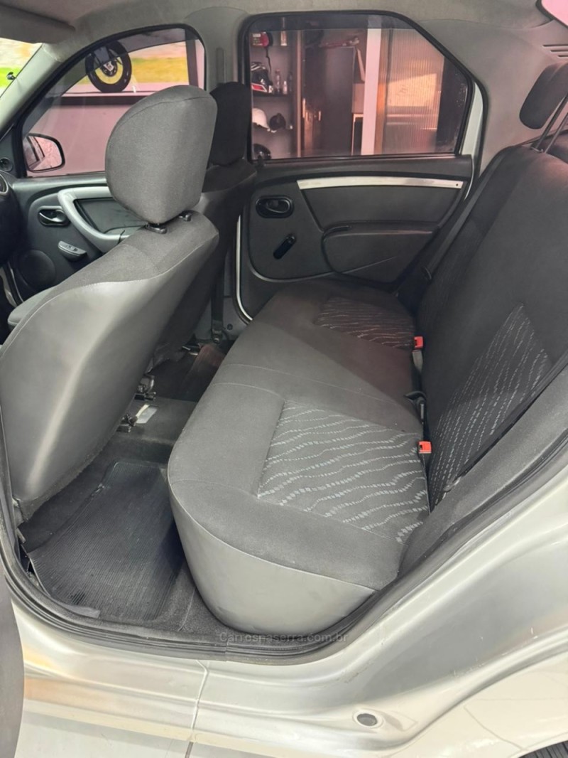 LOGAN 1.0 AUTHENTIQUE 16V FLEX 4P MANUAL - 2011 - CAXIAS DO SUL