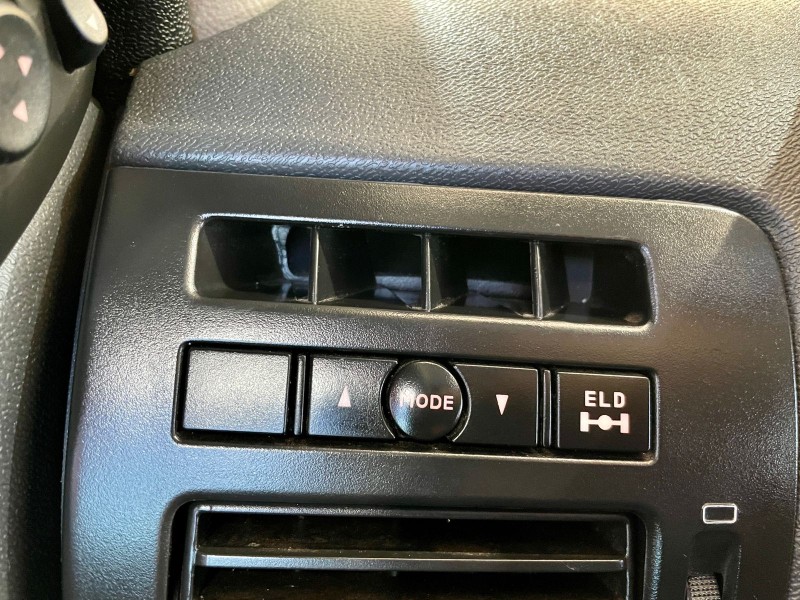 PALIO 1.8 MPI ADVENTURE LOCKER WEEKEND 16V FLEX 4P MANUAL - 2011 - TEUTôNIA