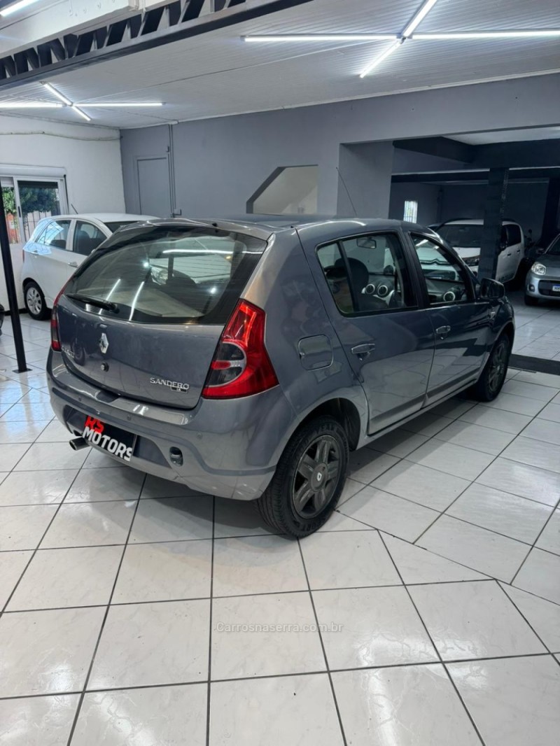SANDERO 1.6 VIBE 8V FLEX 4P MANUAL - 2010 - CAXIAS DO SUL