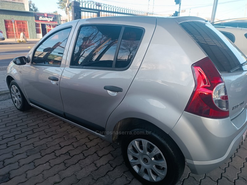 SANDERO 1.0 EXPRESSION 16V FLEX 4P MANUAL - 2009 - CAXIAS DO SUL