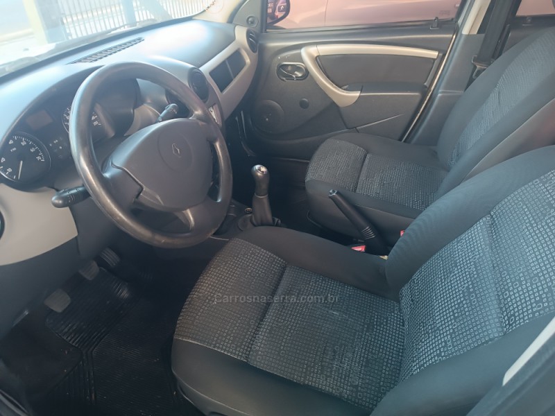 SANDERO 1.0 EXPRESSION 16V FLEX 4P MANUAL - 2009 - CAXIAS DO SUL