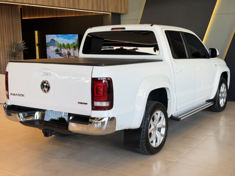 AMAROK 2.0 HIGHLINE 4X4 CD 16V TURBO INTERCOOLER DIESEL 4P AUTOMÁTICO - 2019 - CAXIAS DO SUL