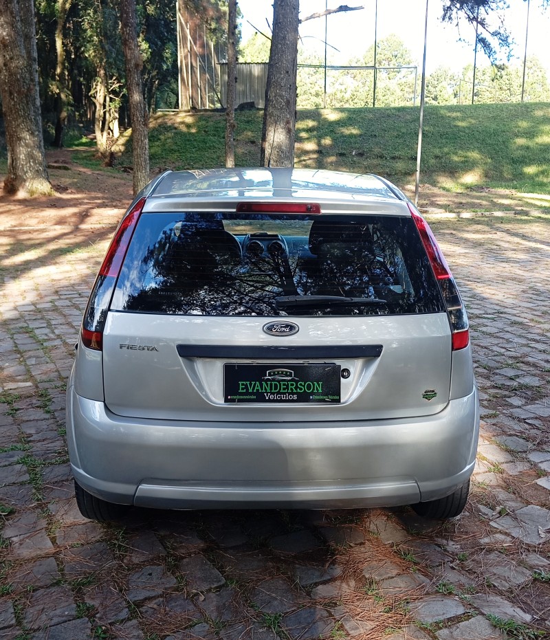 FIESTA 1.0 MPI CLASS 8V FLEX 4P MANUAL - 2011 - CAXIAS DO SUL