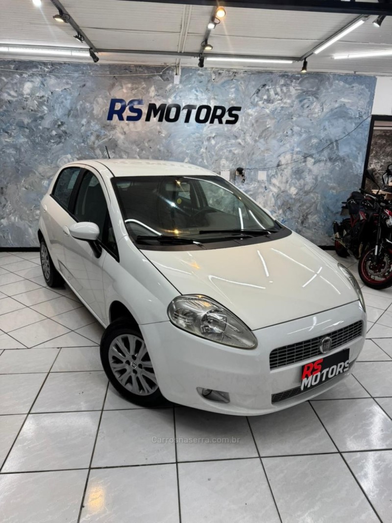 PUNTO 1.4 ATTRACTIVE ITALIA 8V FLEX 4P MANUAL - 2012 - CAXIAS DO SUL