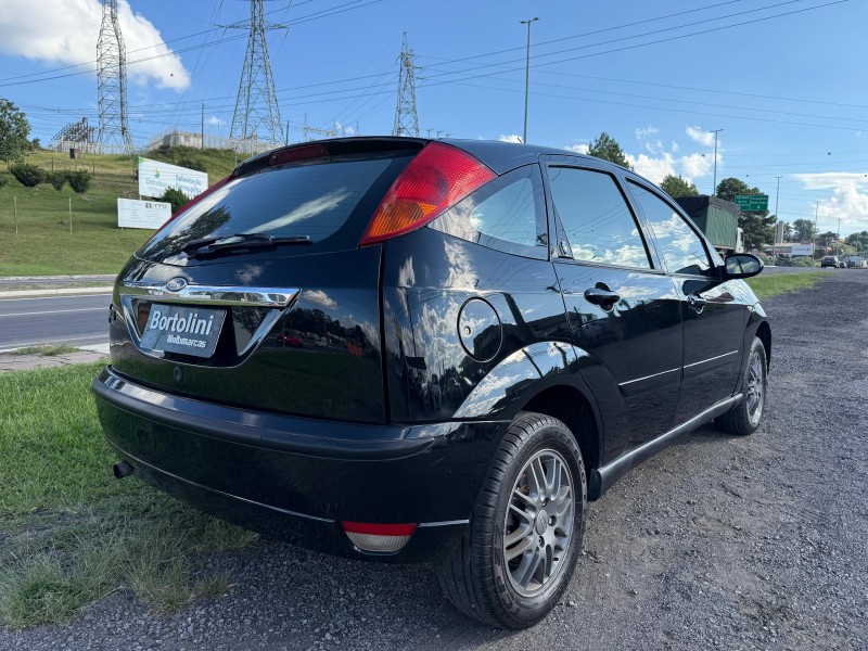 FOCUS 1.8 16V GASOLINA 4P MANUAL - 2003 - FARROUPILHA