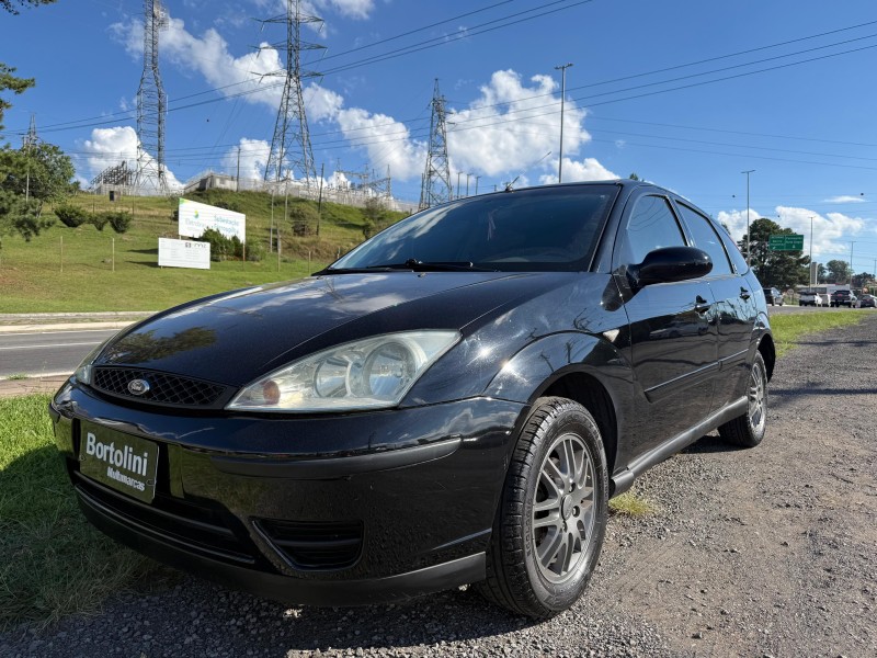 FOCUS 1.8 16V GASOLINA 4P MANUAL - 2003 - FARROUPILHA