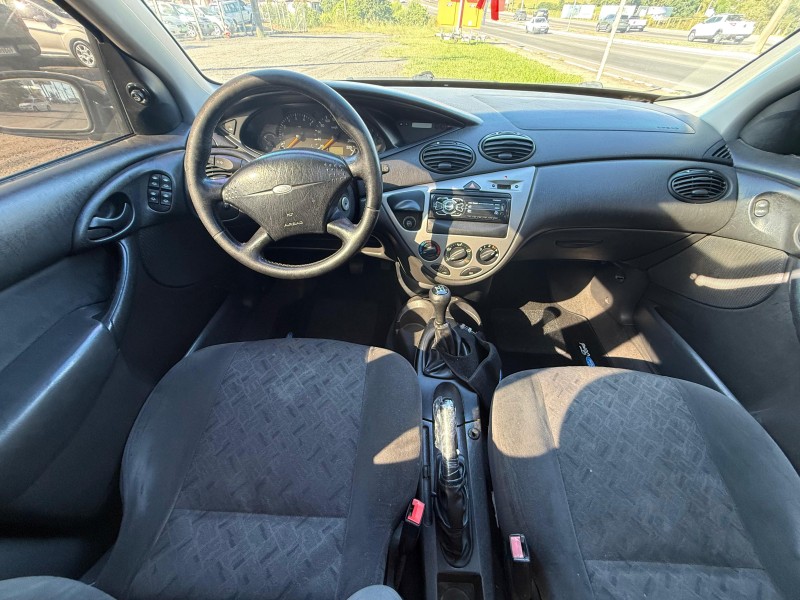 FOCUS 1.8 16V GASOLINA 4P MANUAL - 2003 - FARROUPILHA