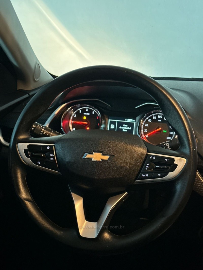 ONIX 1.0 LTZ 12V TURBO FLEX 4P MANUAL - 2020 - NOVO HAMBURGO