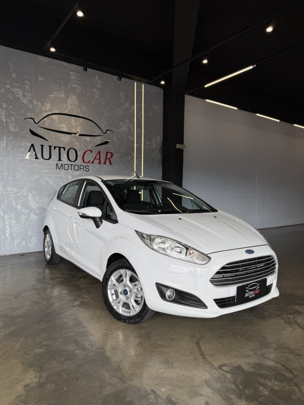 fiesta 1.6 se hatch 16v flex 4p manual 2015 caxias do sul