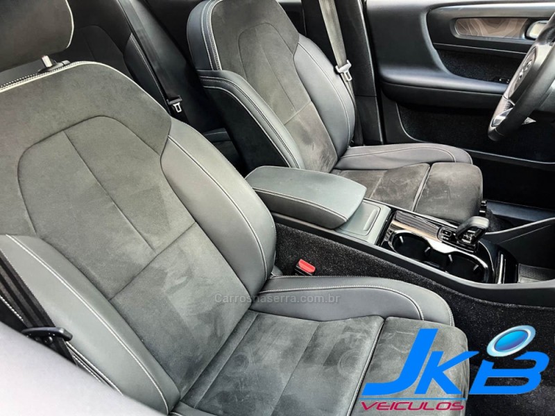 XC 40 P6 RECHARGE ELETRIC PLUS 4P AUTOMÁTICO - 2023 - NOVO HAMBURGO