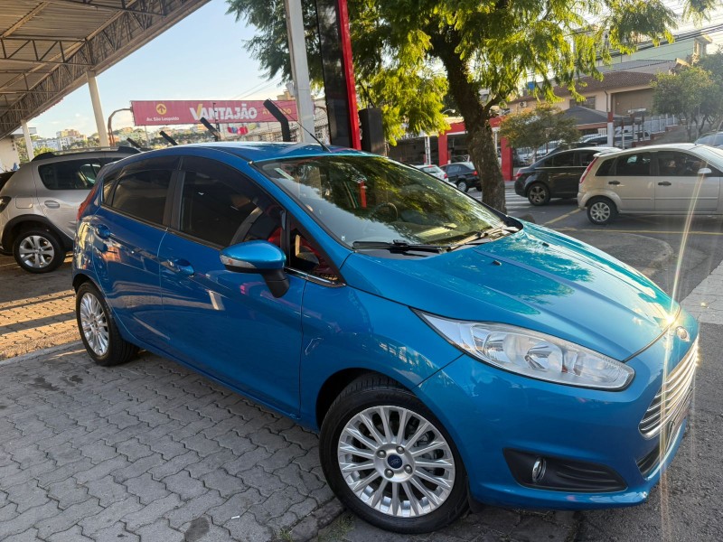 fiesta 1.6 titanium hatch 16v flex 4p automatico 2015 caxias do sul