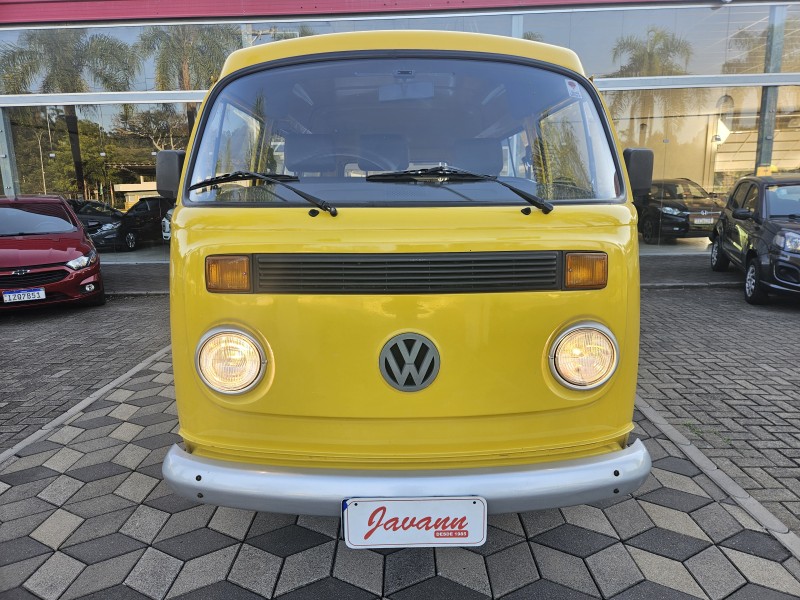 KOMBI 1.4 MI STD LOTAÇÃO 8V FLEX 3P MANUAL - 2002 - BOM PRINCíPIO