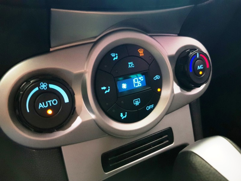 FIESTA 1.6 SE HATCH 16V FLEX 4P AUTOMÁTICO - 2014 - CAXIAS DO SUL