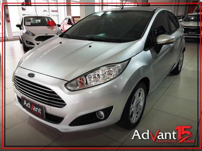 fiesta 1.6 se hatch 16v flex 4p automatico 2014 caxias do sul