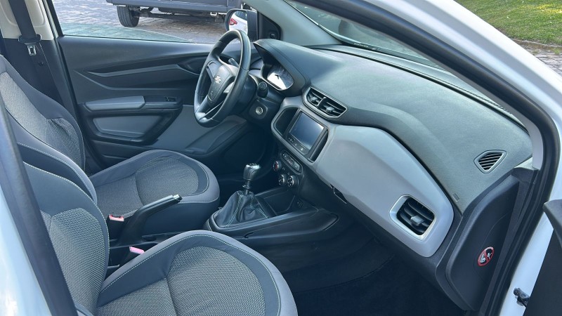 ONIX 1.0 LT PLUS 8V FLEX 4P MANUAL - 2015 - FARROUPILHA