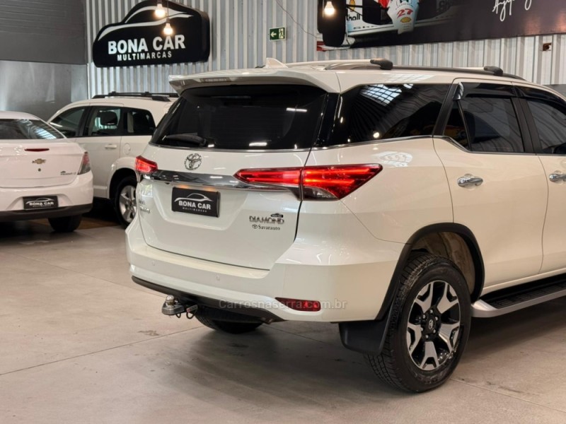 HILUX SW4 2.8 SRX 4X4 DIAMOND 16V TURBO DIESEL 4P 7 LUGARES AUTOMÁTICO - 2020 - CAXIAS DO SUL