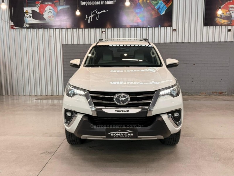 HILUX SW4 2.8 SRX 4X4 DIAMOND 16V TURBO DIESEL 4P 7 LUGARES AUTOMÁTICO - 2020 - CAXIAS DO SUL