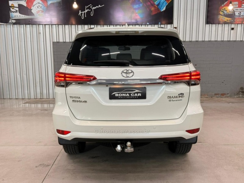 HILUX SW4 2.8 SRX 4X4 DIAMOND 16V TURBO DIESEL 4P 7 LUGARES AUTOMÁTICO - 2020 - CAXIAS DO SUL