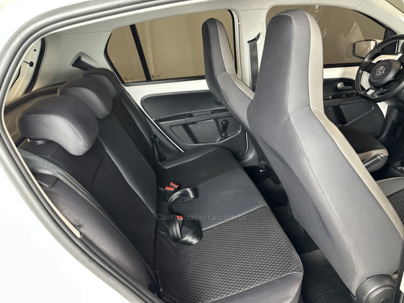 UP 1.0 CROSS T.FLEX 12V 4P MANUAL - 2016 - SAPIRANGA