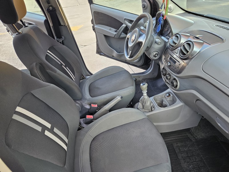 PALIO 1.6 MPI ESSENCE 16V FLEX 4P MANUAL - 2014 - CAXIAS DO SUL