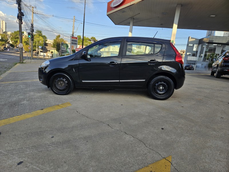 PALIO 1.6 MPI ESSENCE 16V FLEX 4P MANUAL - 2014 - CAXIAS DO SUL