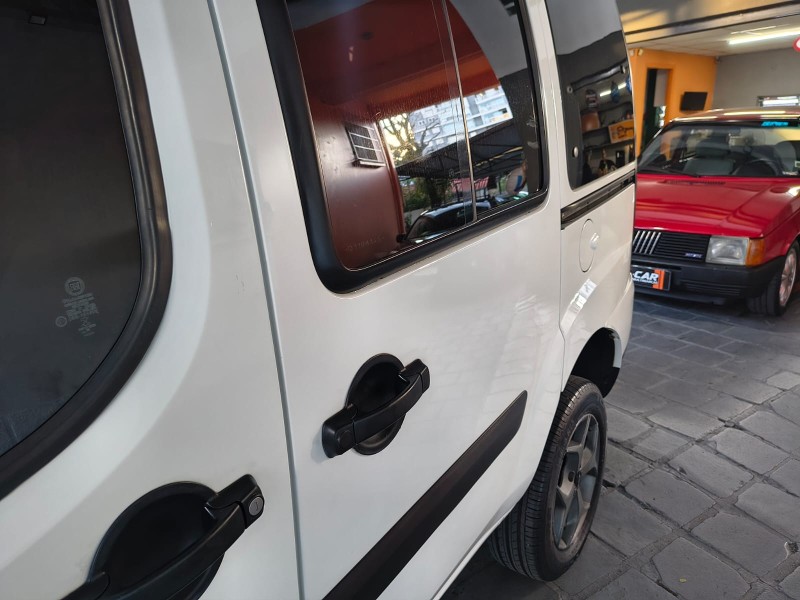 DOBLÓ 1.8 MPI ESSENCE 16V FLEX 4P MANUAL - 2013 - CAXIAS DO SUL