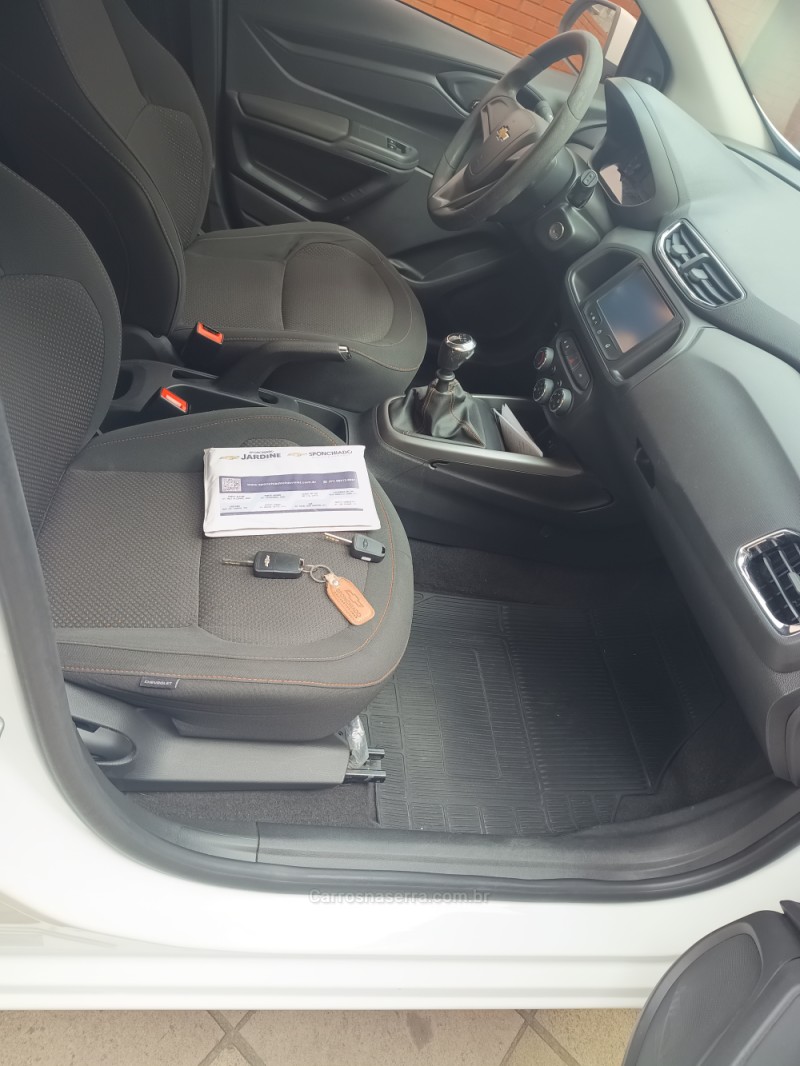 ONIX 1.4 MPFI LT 8V FLEX 4P MANUAL - 2015 - CAXIAS DO SUL