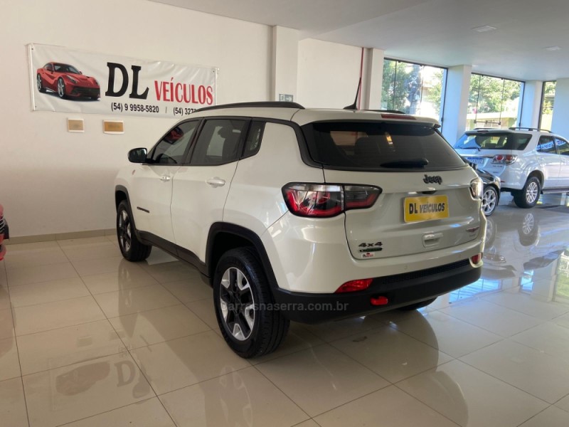 COMPASS 2.0 16V DIESEL TRAILHAWK 4X4 AUTOMÁTICO - 2017 - NOVA BASSANO