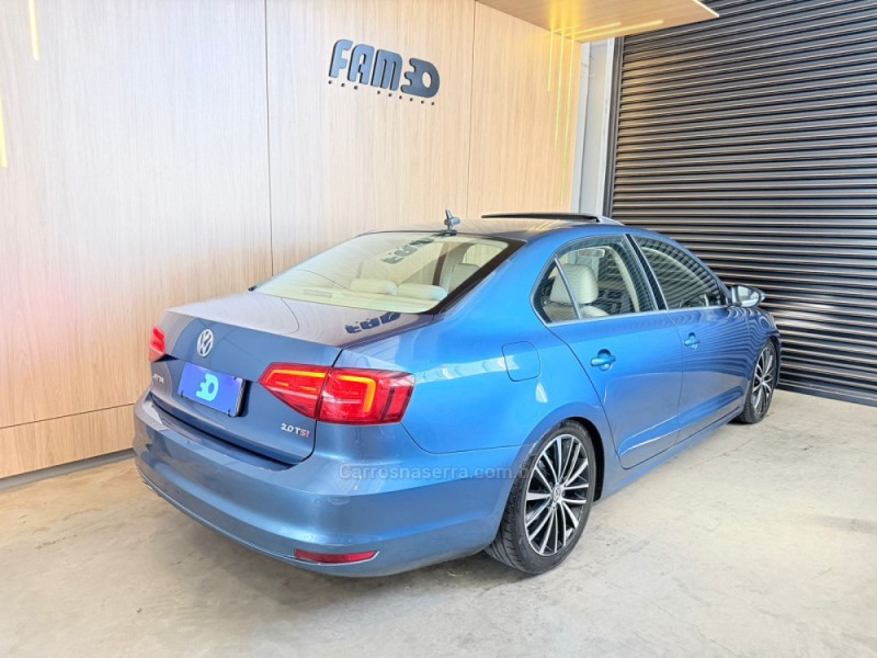 JETTA 2.0 TSI HIGHLINE 211CV GASOLINA 4P DSG - 2017 - LAJEADO