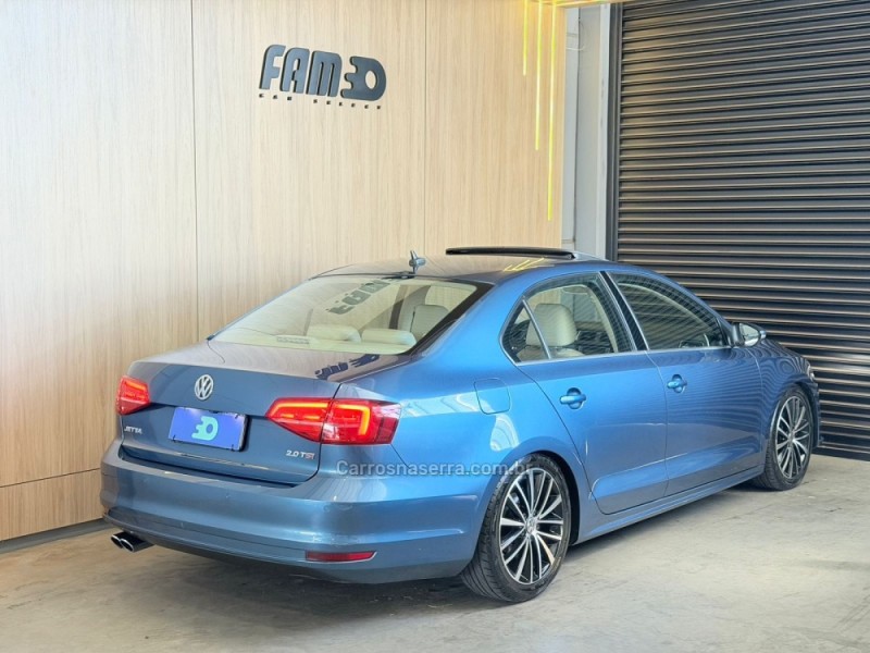 JETTA 2.0 TSI HIGHLINE 211CV GASOLINA 4P DSG - 2017 - LAJEADO