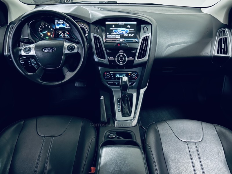 FOCUS 2.0 TITANIUM PLUS SEDAN 16V FLEX 4P AUTOMÁTICO - 2015 - CAXIAS DO SUL