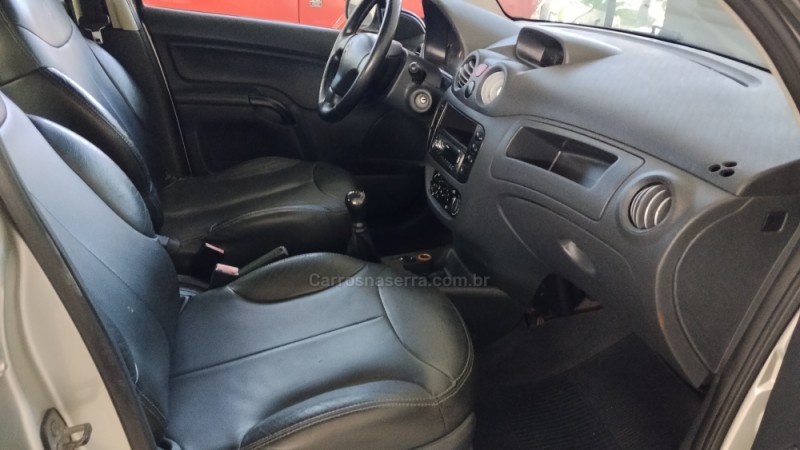C3 1.4 I GLX 8V FLEX 4P MANUAL - 2010 - CAXIAS DO SUL