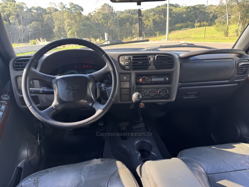 S10 2.8 EXECUTIVE 4X4 CD 12V TURBO ELECTRONIC INTERCOOLER DIESEL 4P MANUAL - 2009 - GRAMADO