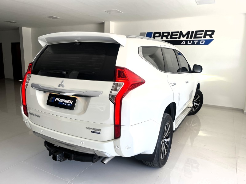 PAJERO SPORT 2.4 HPE-S 4X4 DIESEL 4P AUTOMÁTICO - 2020 - CAXIAS DO SUL