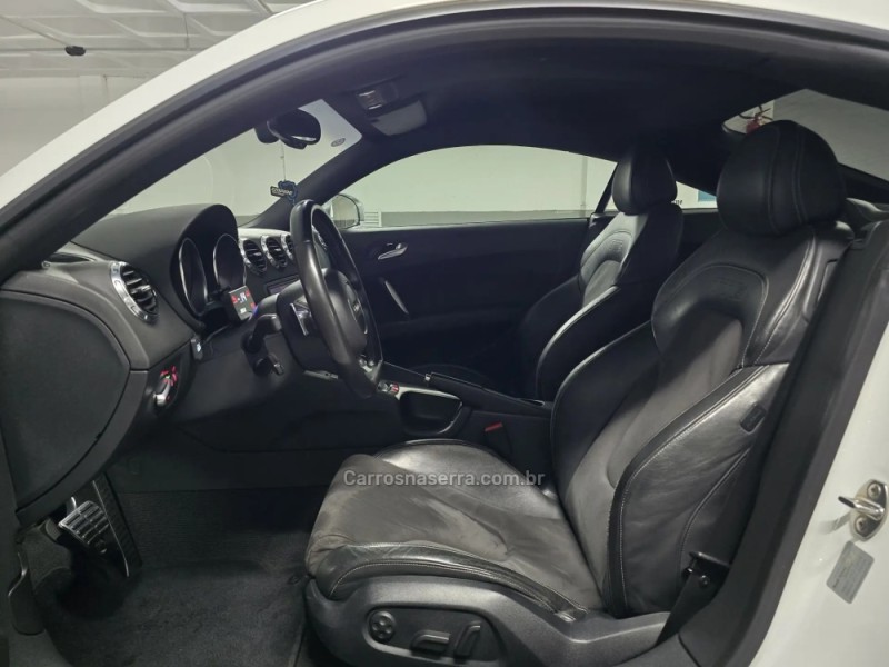 TTS 2.0 TFSI COUPÉ 16V GASOLINA 2P S-TRONIC - 2011 - PORTO ALEGRE