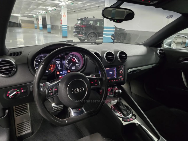 TTS 2.0 TFSI COUPÉ 16V GASOLINA 2P S-TRONIC - 2011 - PORTO ALEGRE