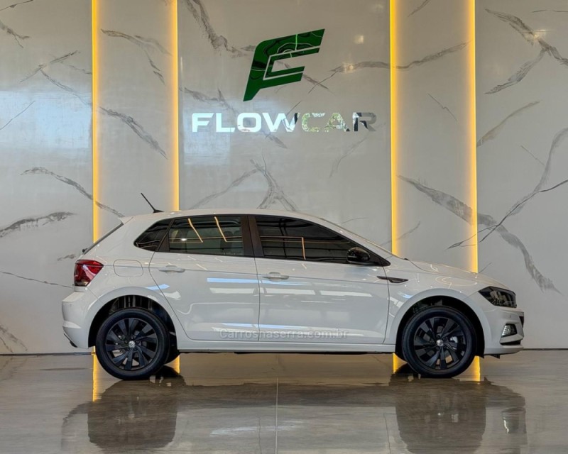 POLO 1.0	200 TSI HIGHLINE AUTOMÁTICO  - 2018 - GARIBALDI