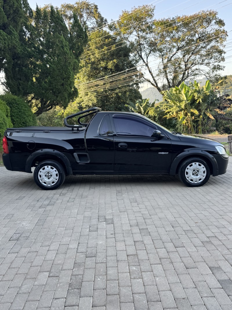 MONTANA 1.8 MPFI CONQUEST CS 8V FLEX 2P MANUAL - 2009 - ENCANTADO