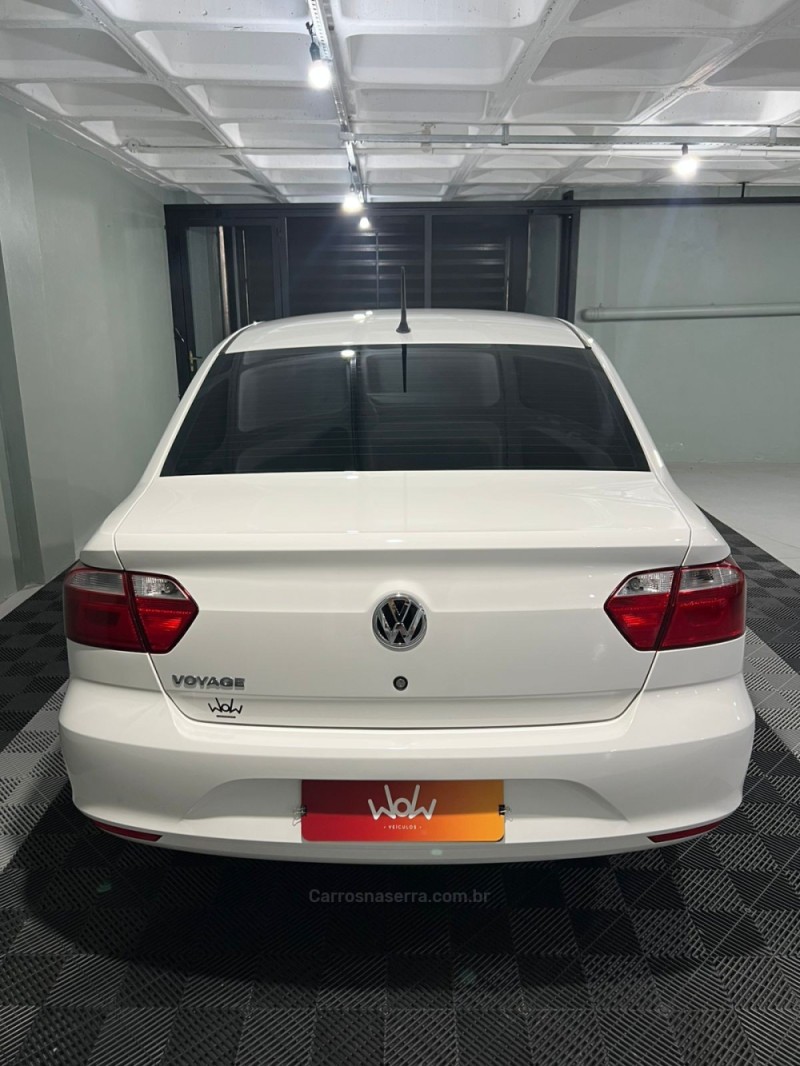 VOYAGE 1.0 12V MPI TOTALFLEX TRENDLINE 4P MANUAL - 2023 - BENTO GONçALVES