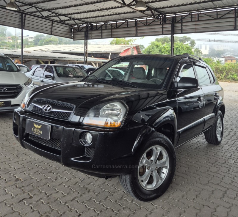 tucson 2.0 mpfi gls base 16v 143cv 2wd flex 4p automatico 2016 caxias do sul