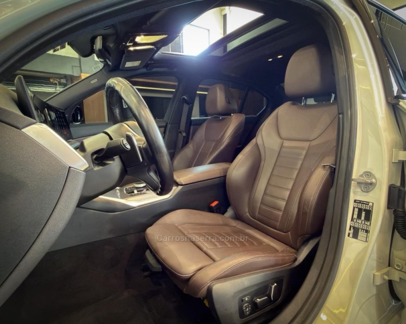 320I 2.0 M SPORT 16V TURBO GASOLINA 4P AUTOMÁTICO - 2024 - GARIBALDI