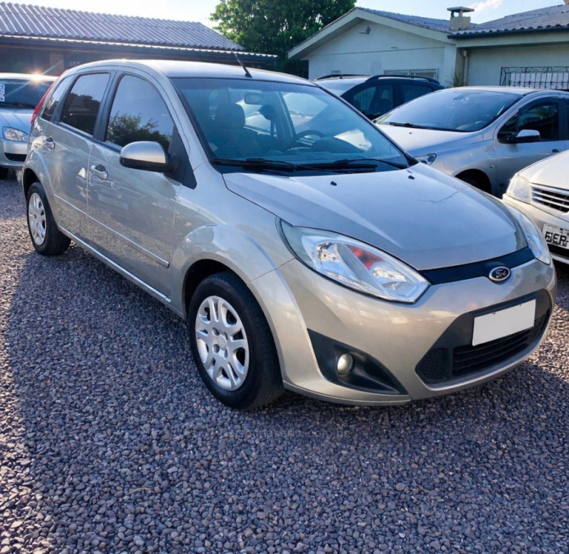 FIESTA 1.6 MPI CLASS HATCH 8V FLEX 4P MANUAL - 2013 - ESTâNCIA VELHA