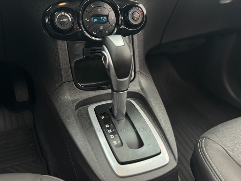 FIESTA 1.6 TITANIUM HATCH 16V FLEX 4P AUTOMÁTICO - 2015 - CARLOS BARBOSA