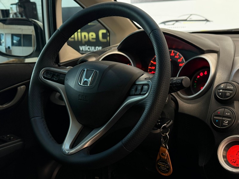 FIT 1.5 EX 16V GASOLINA 4P AUTOMÁTICO - 2014 - CAXIAS DO SUL