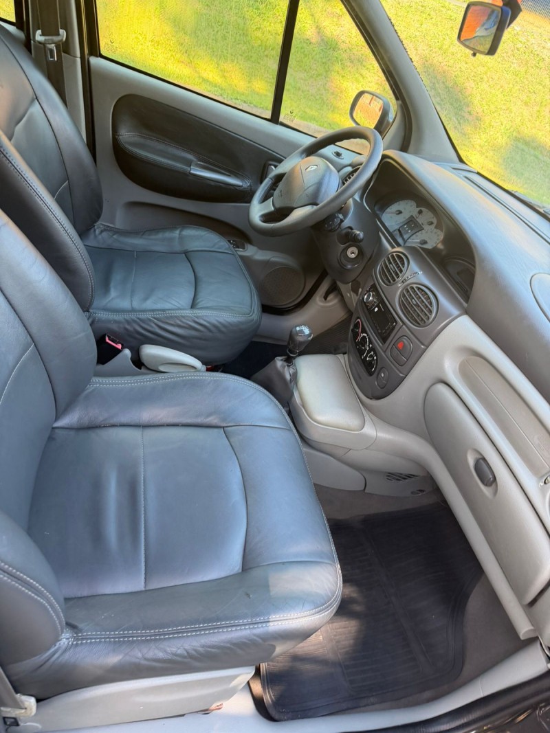 SCÉNIC 1.6 PRIVILEGÈ 16V FLEX 4P MANUAL - 2011 - CAXIAS DO SUL