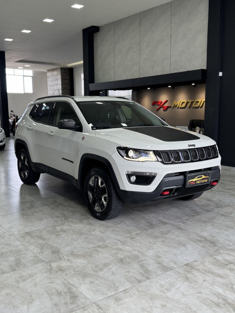 COMPASS 2.0 TRAILHAWK TD350 TURBO DIESEL 4X4 4P AUTOMÁTICO - 2017 - CAXIAS DO SUL